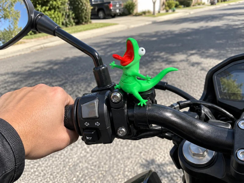 Illustrative Moto Lizard product photo